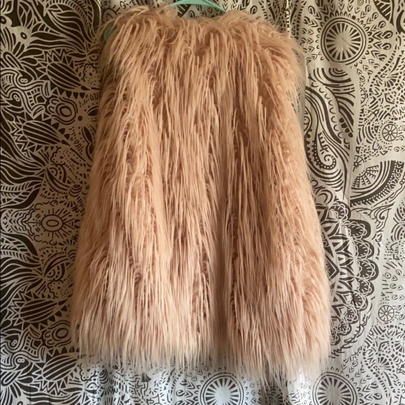 Fur Vest - Picture 2 of 5